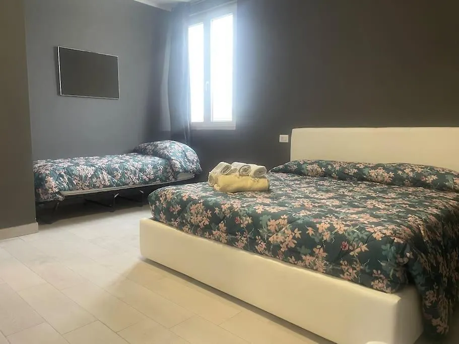 Roberta House Rozzano -1 Apartment