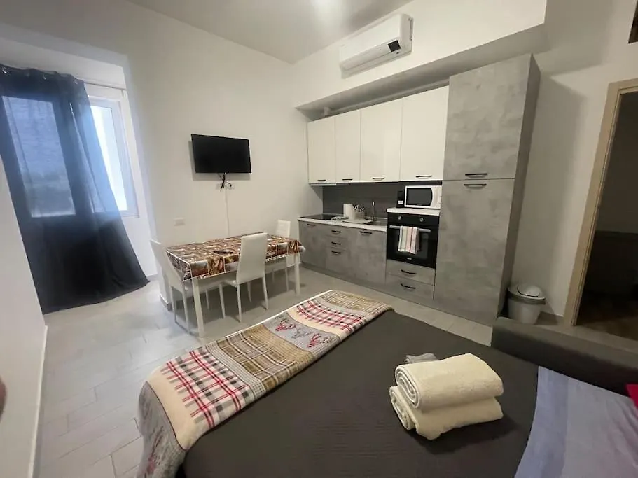 Roberta House Rozzano -1 Apartment 0*,  Italy