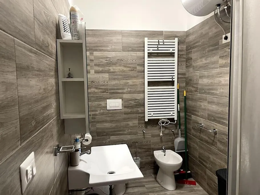 Roberta House Rozzano -1 Apartment