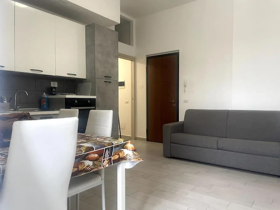 Roberta House Rozzano -1 Apartment