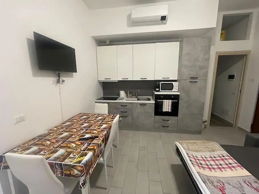 Roberta House Rozzano -1 Apartment