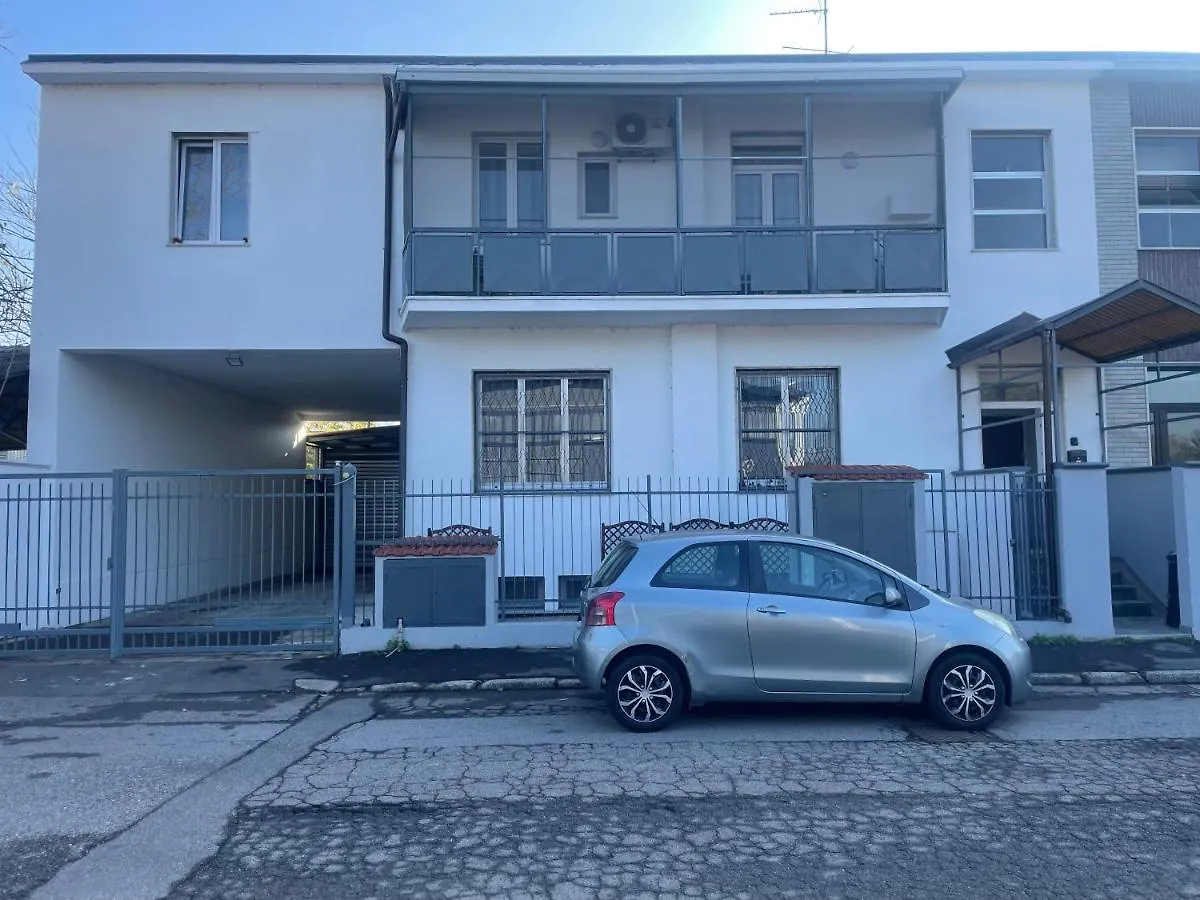 Roberta House Rozzano -1 Apartment Italy