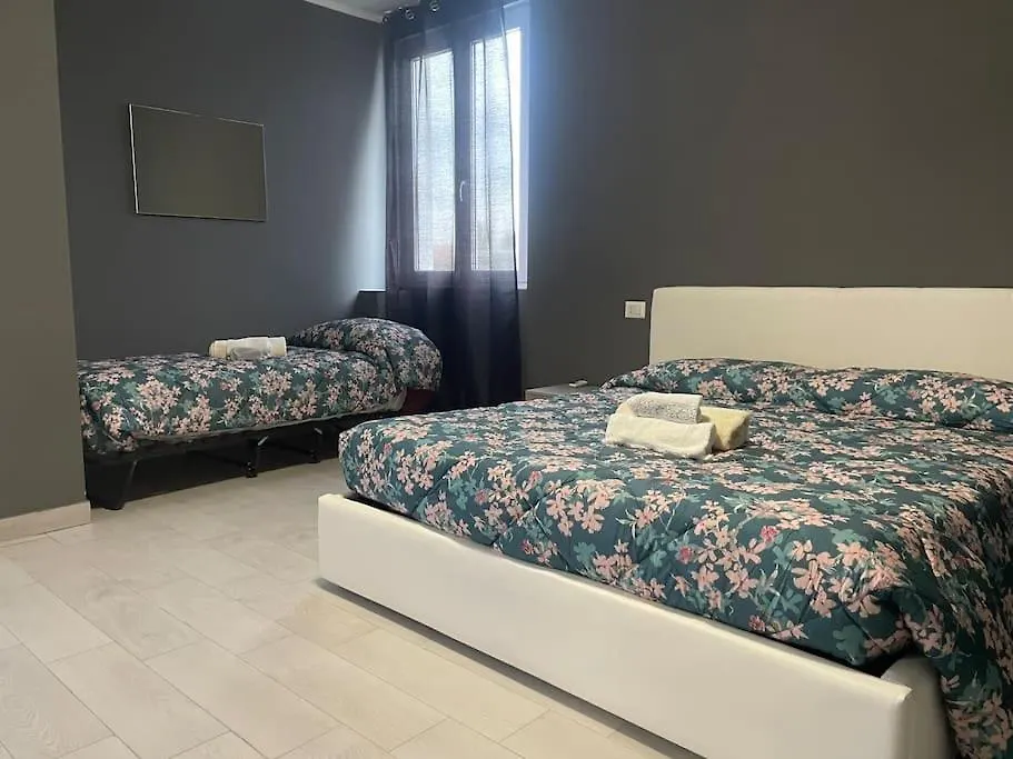 Roberta House Rozzano -1 Apartment